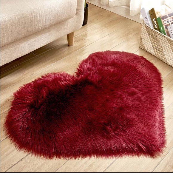 Colorful Favorites Other - 🎄Burgundy Soft Small Fluffy Heart Shaped Rug Mat NEW